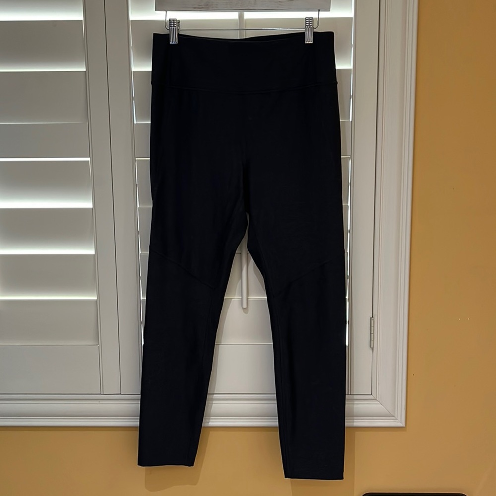 Outdoor Voices leggings